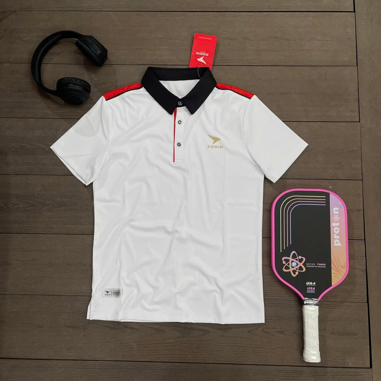 Áo Polo Thể Thao Domin D1 – Vải Cá Sấu Poly Cao Cấp, Không Nhăn, Form Dáng Slim-Fit Hiện Đại